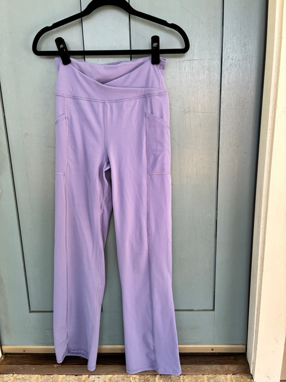 Free People FP Movement Women's Yoga Flare High Rise Lilac Small NWOT Pockets